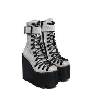 Dolls kill size 11 traitor boots NEW